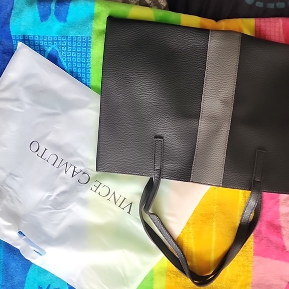 ✨NEW Vince Camuto Vegan Leather Tote Bag - Picture 3 of 3